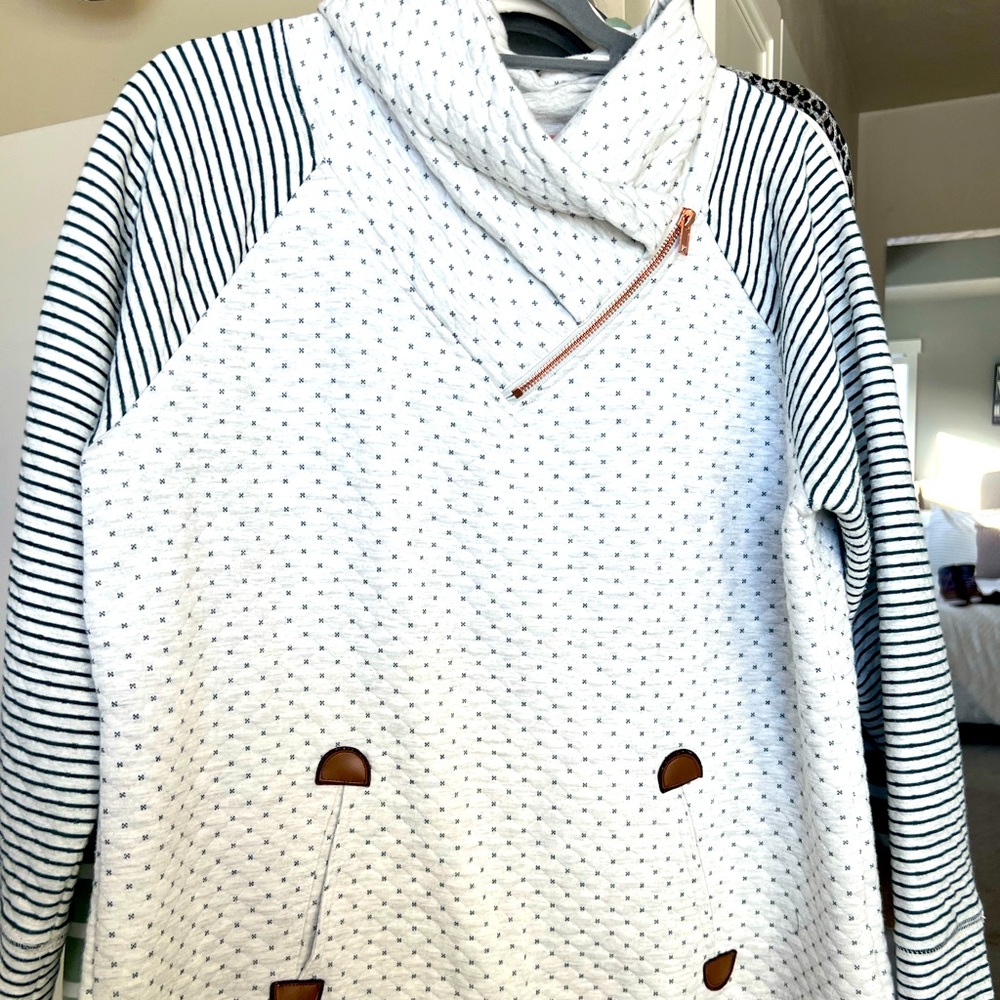 Maurices sweatshirt